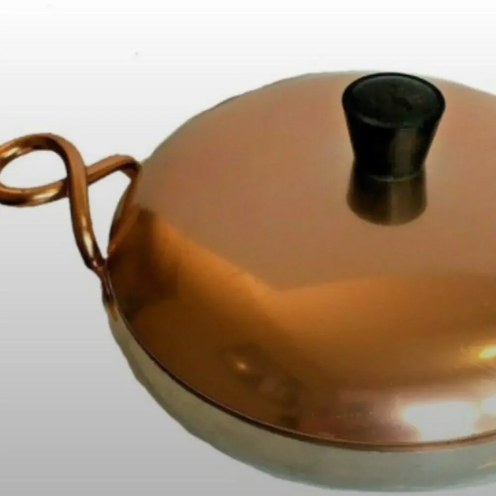 Beautiful WearEver Serving Pot 8